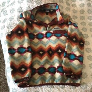 Patagonia pullover in Aztec